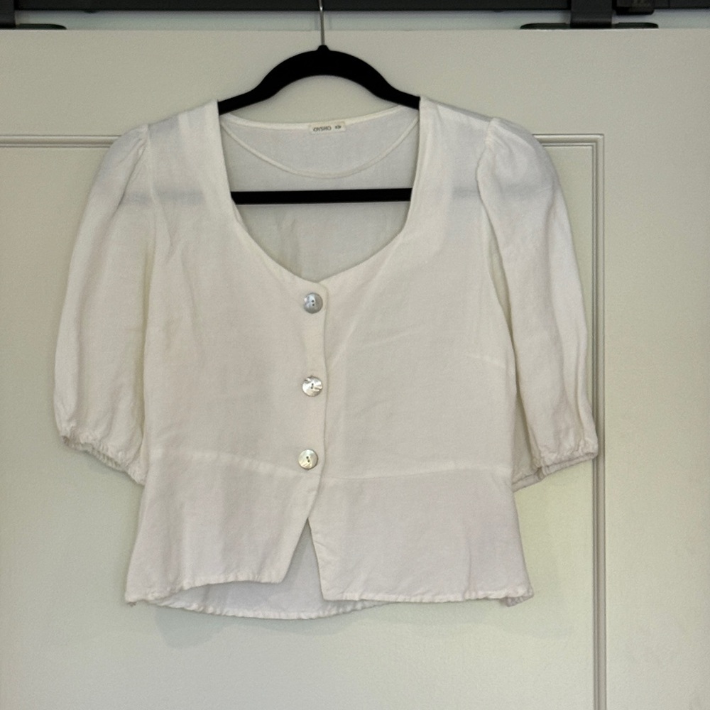 Elegant White Blouse with Button Detail